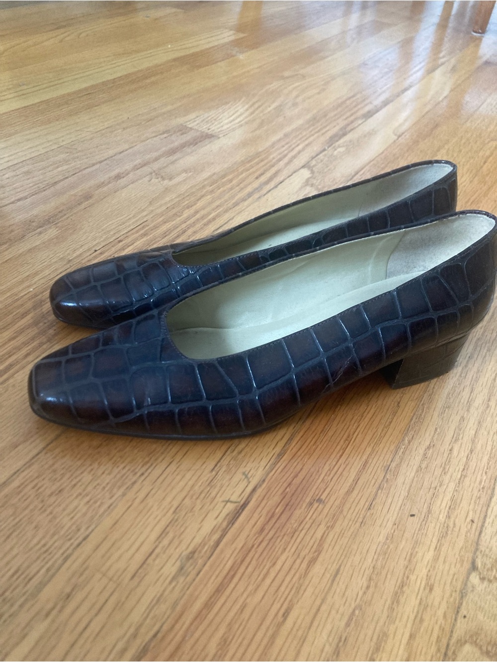 Nine West Classic Women's Low Heel Croc-Embossed Pumps in Dark Brown